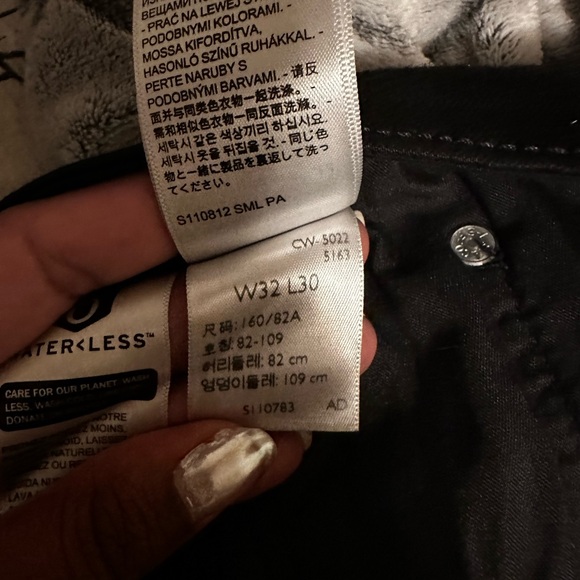 Levi's Women's 726 High Rise Flare Jeans in Soft Black - Picture 5 of 9